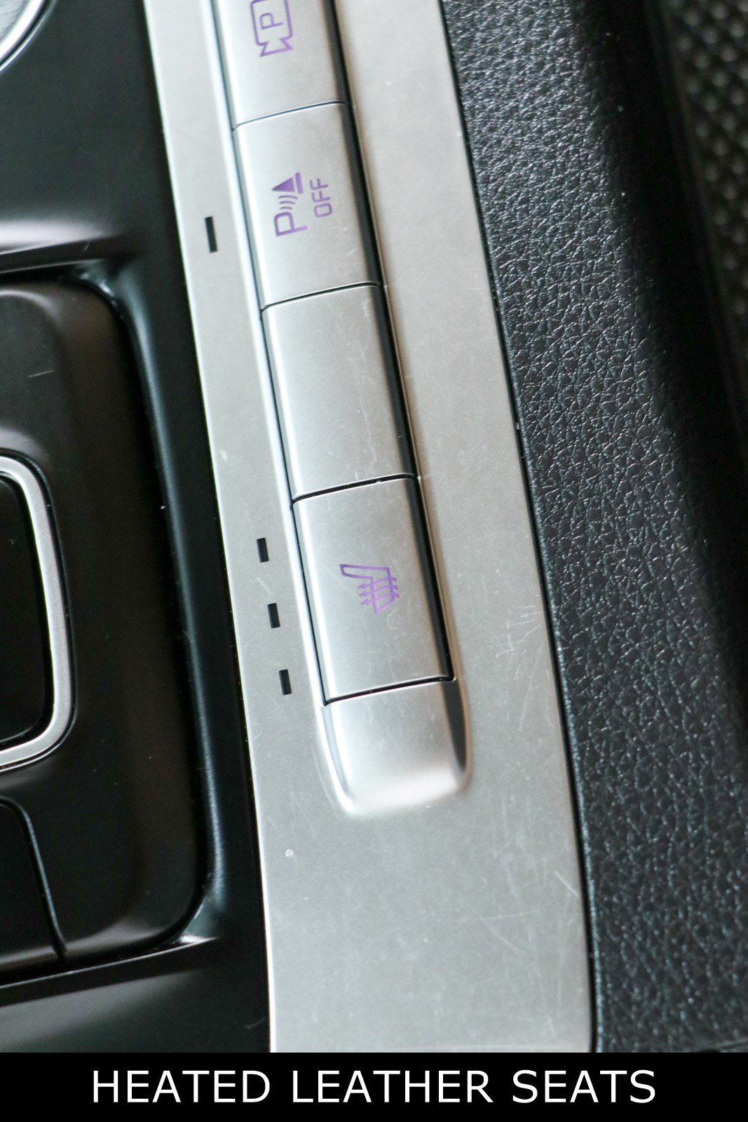 Used 2024 Kia Carnival LX FWD image 21