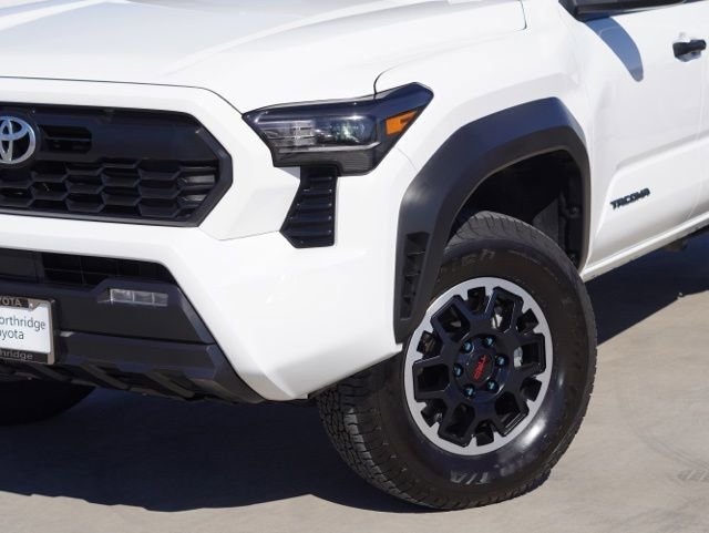 Certified 2024 Toyota Tacoma TRD Off-Road image 5