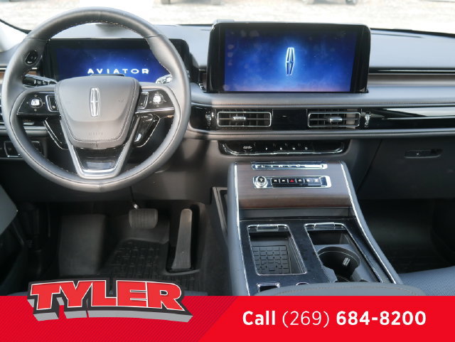 Used 2025 Lincoln Aviator Reserve w/ Equipment Group 201A AWD/4WD image 46