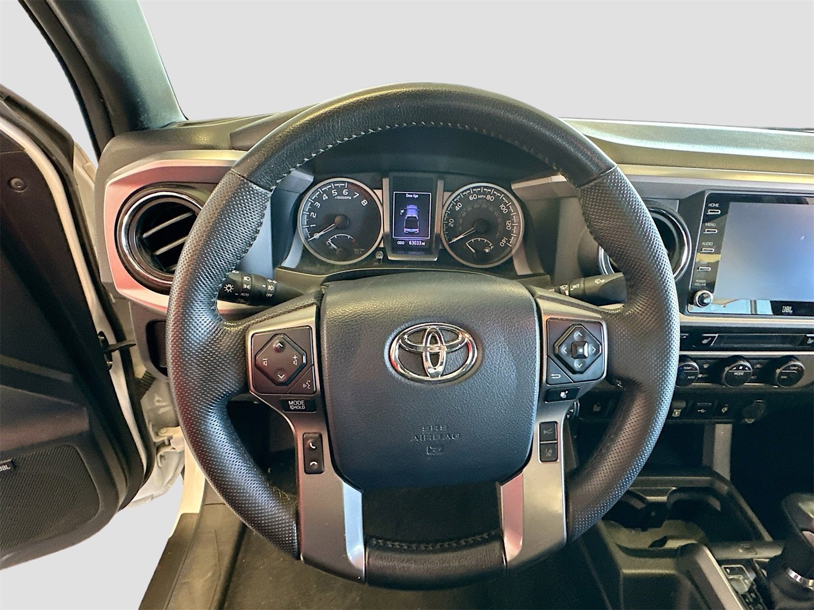 Used 2020 Toyota Tacoma Limited image 11