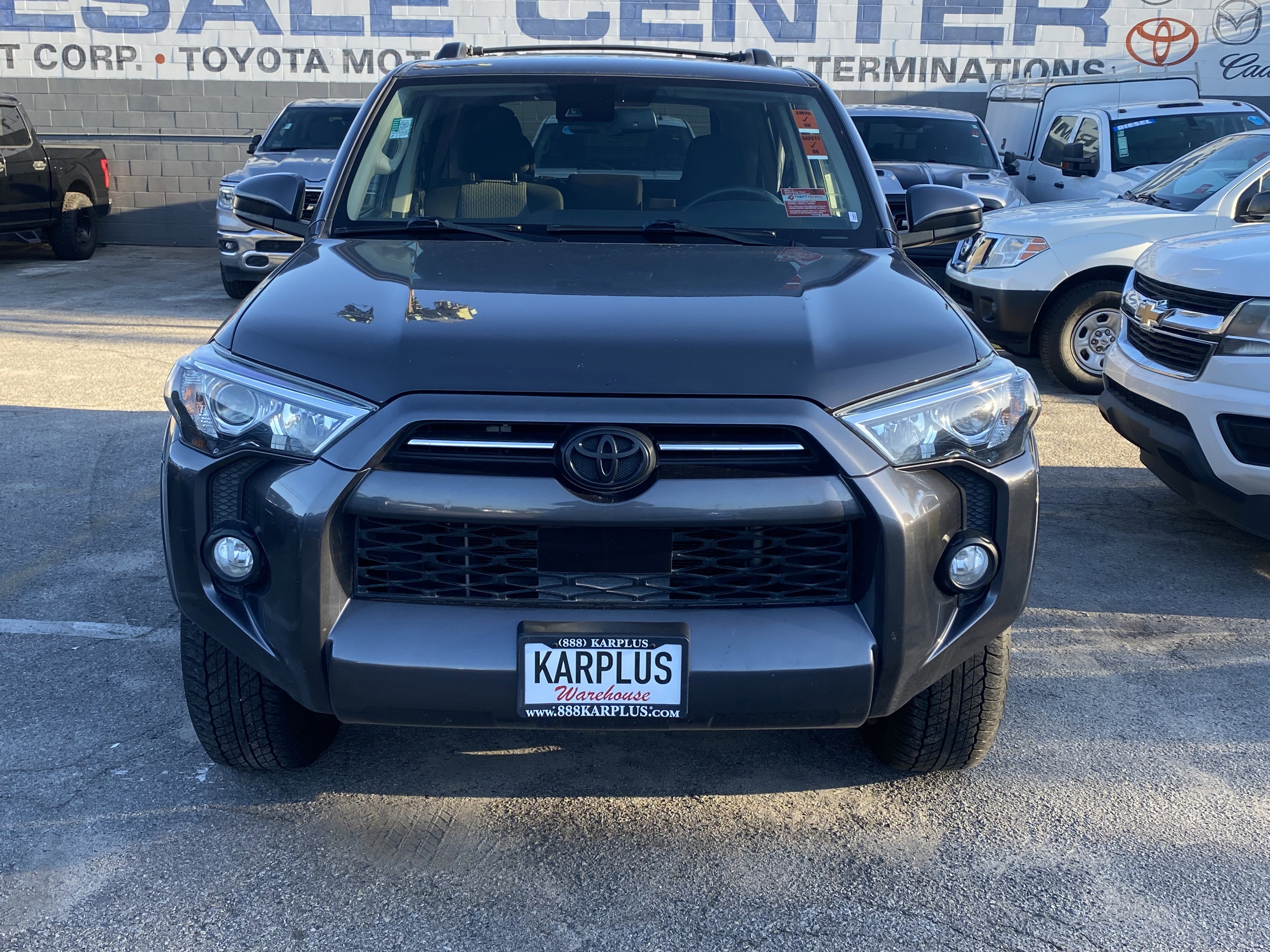 Used 2020 Toyota 4Runner SR5 image 3