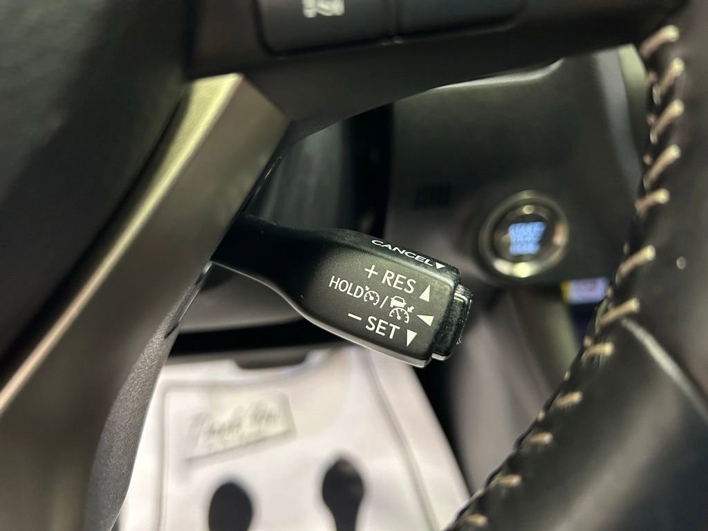 Used 2021 Lexus RX 350L Premium w/ Premium Package image 14