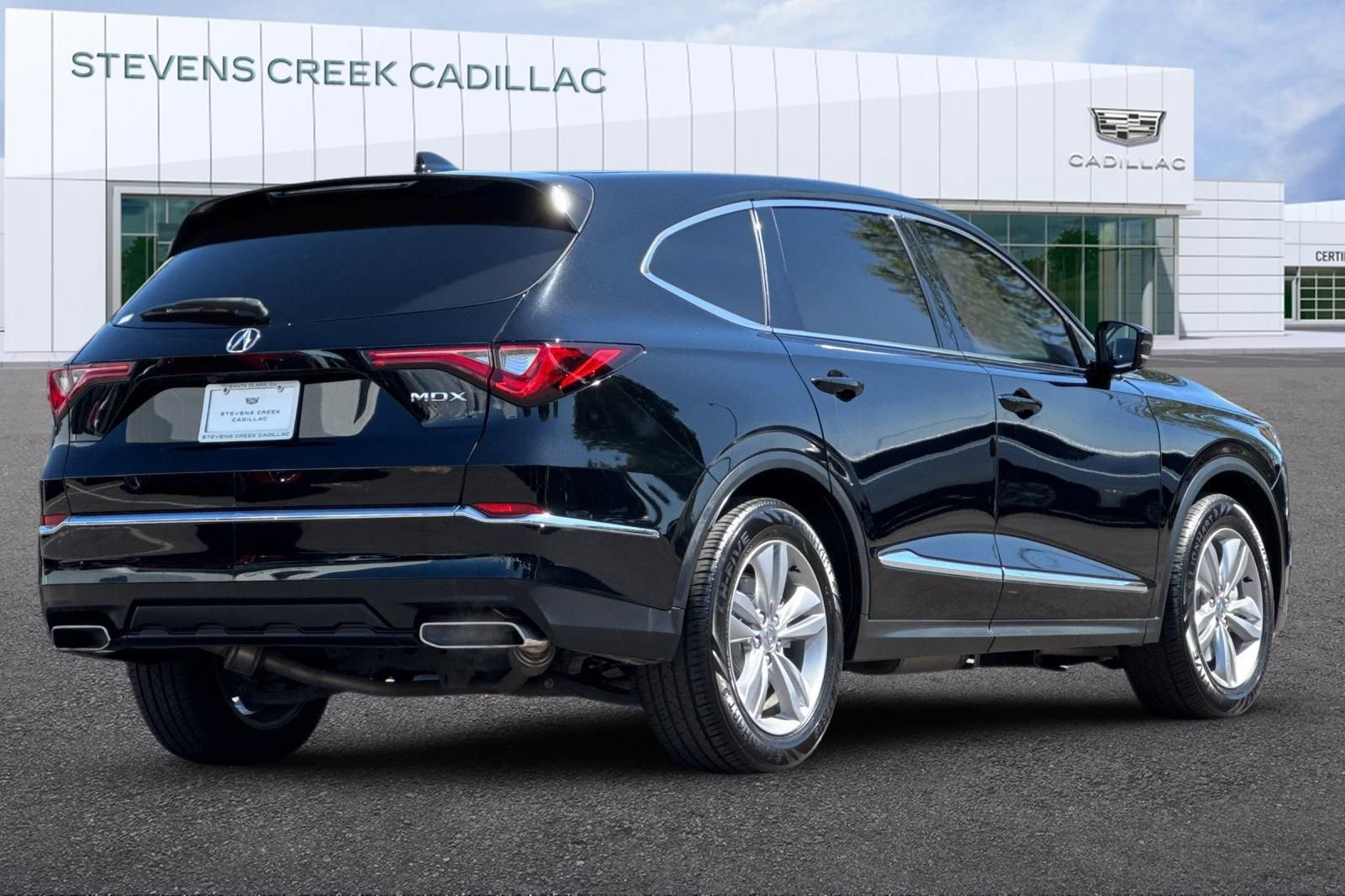Used 2022 Acura MDX FWD image 3