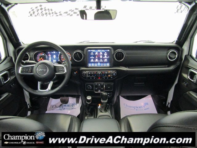 Used 2021 Jeep Wrangler Unlimited Sahara image 20
