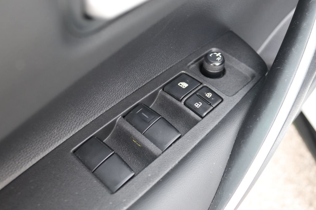 Used 2022 Toyota Corolla SE FWD image 9