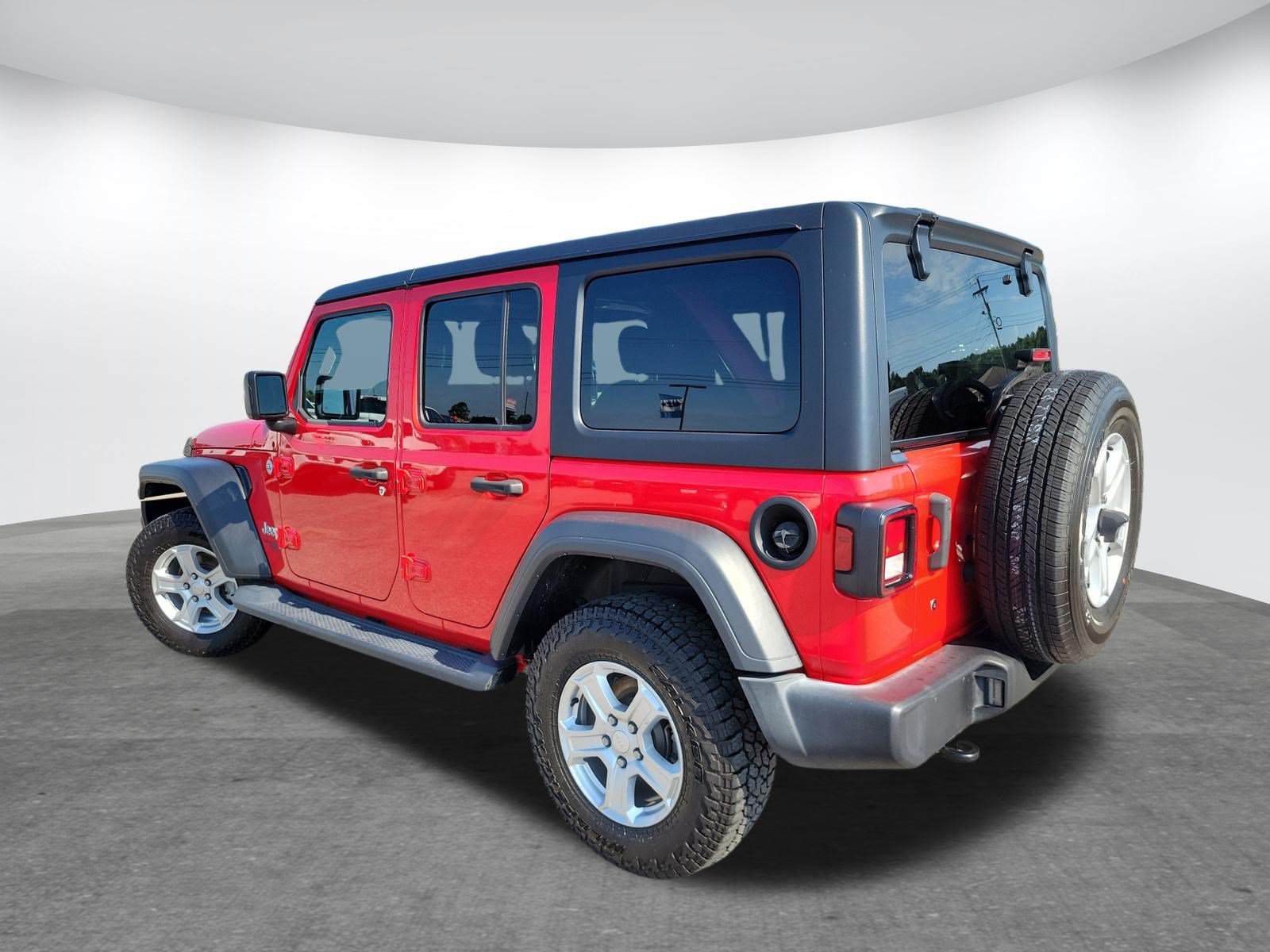 Used 2018 Jeep Wrangler Unlimited Sport S AWD/4WD image 7
