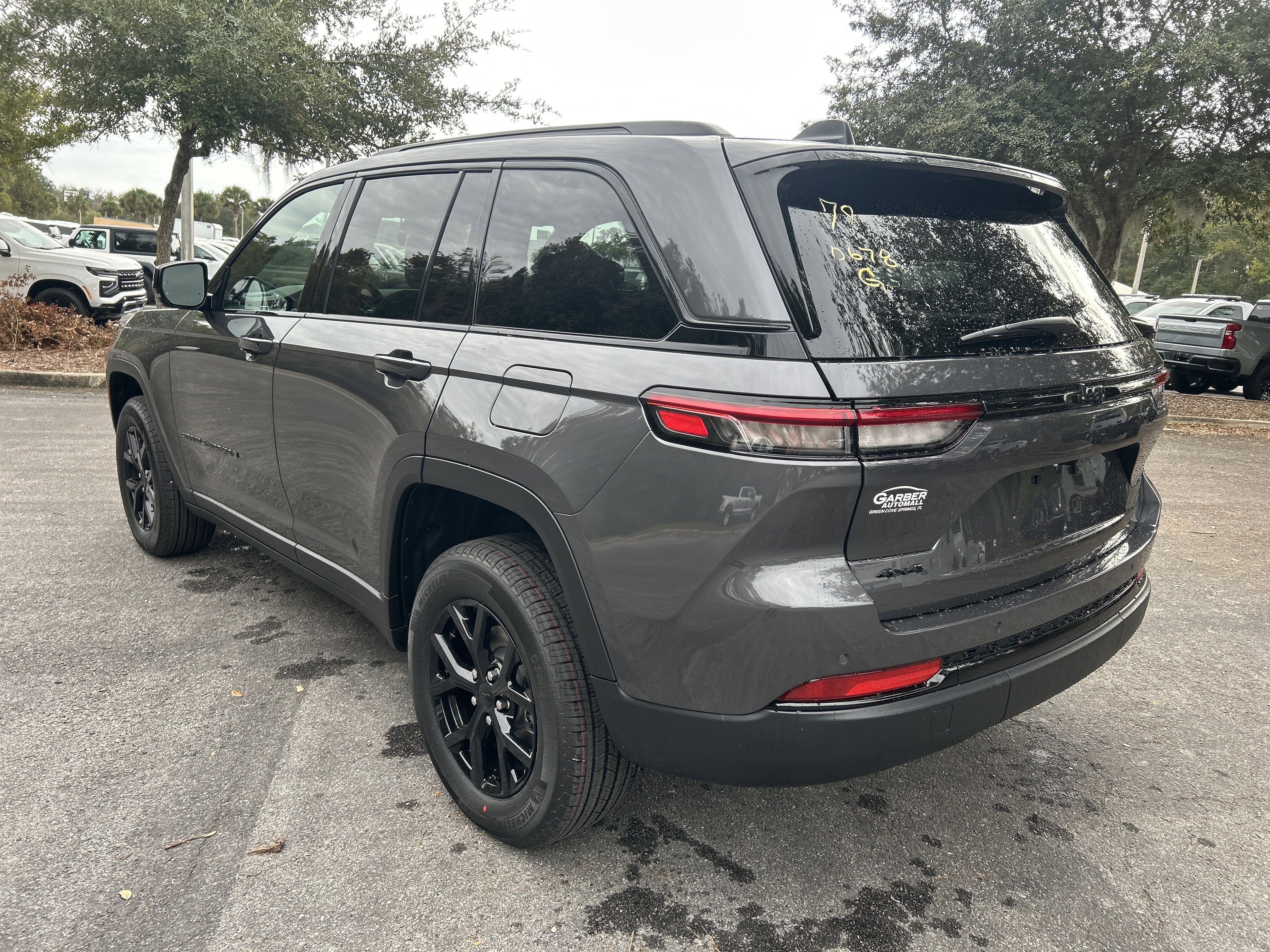 New 2025 Jeep Grand Cherokee Altitude image 5