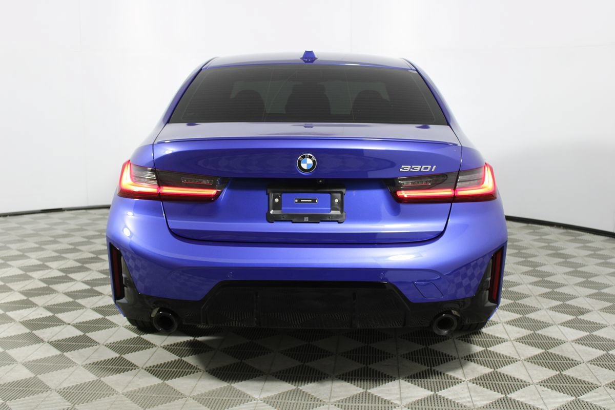 Used 2026 BMW 330i Sedan w/ M Sport Package RWD image 31