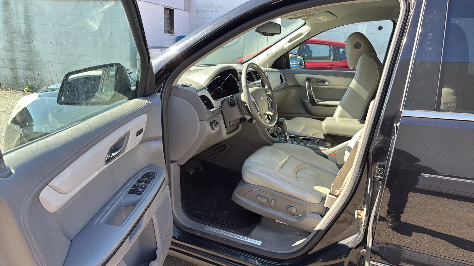 Used 2016 Chevrolet Traverse LTZ AWD/4WD image 22