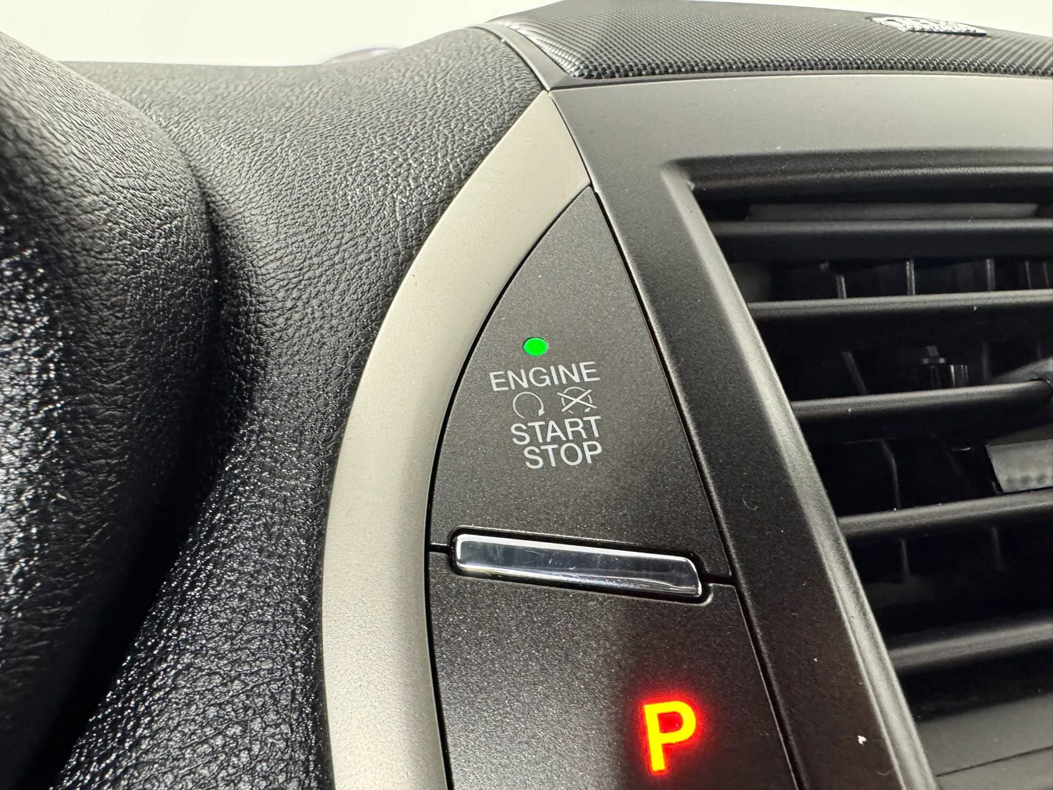 Used 2019 Lincoln MKC Reserve w/ MKC Climate Package AWD/4WD image 17