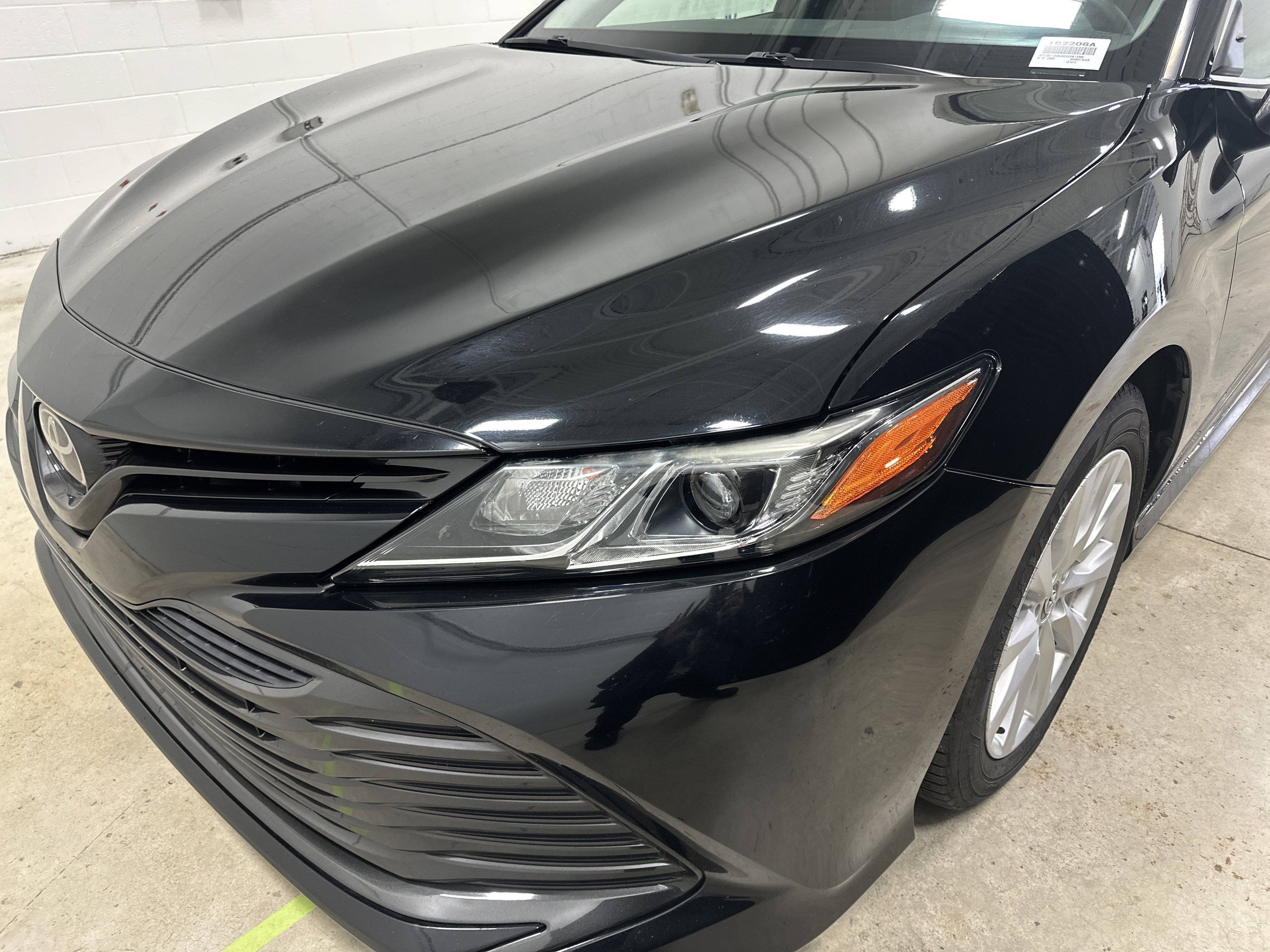 Used 2019 Toyota Camry LE image 6