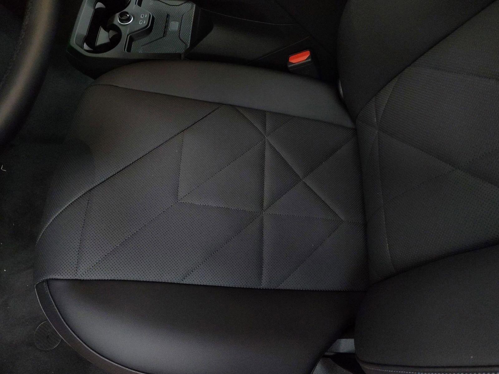 New 2026 BMW iX xDrive45 w/ Premium Package image 19