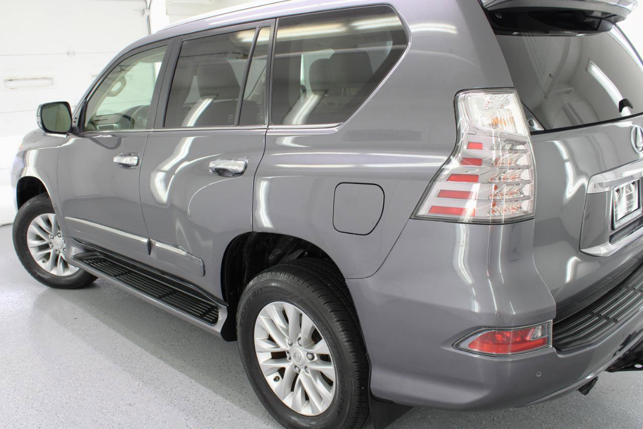 Used 2015 Lexus GX 460 w/ Premium Package AWD/4WD image 16