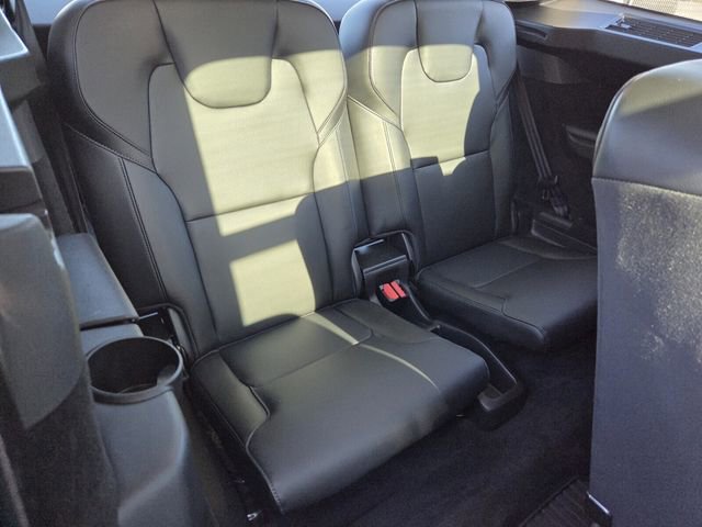 Used 2019 Volvo XC90 T5 Momentum w/ Protection Package Premier image 13
