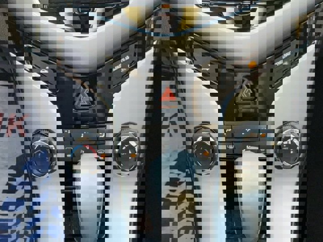 Used 2015 Chevrolet Cruze LT image 12