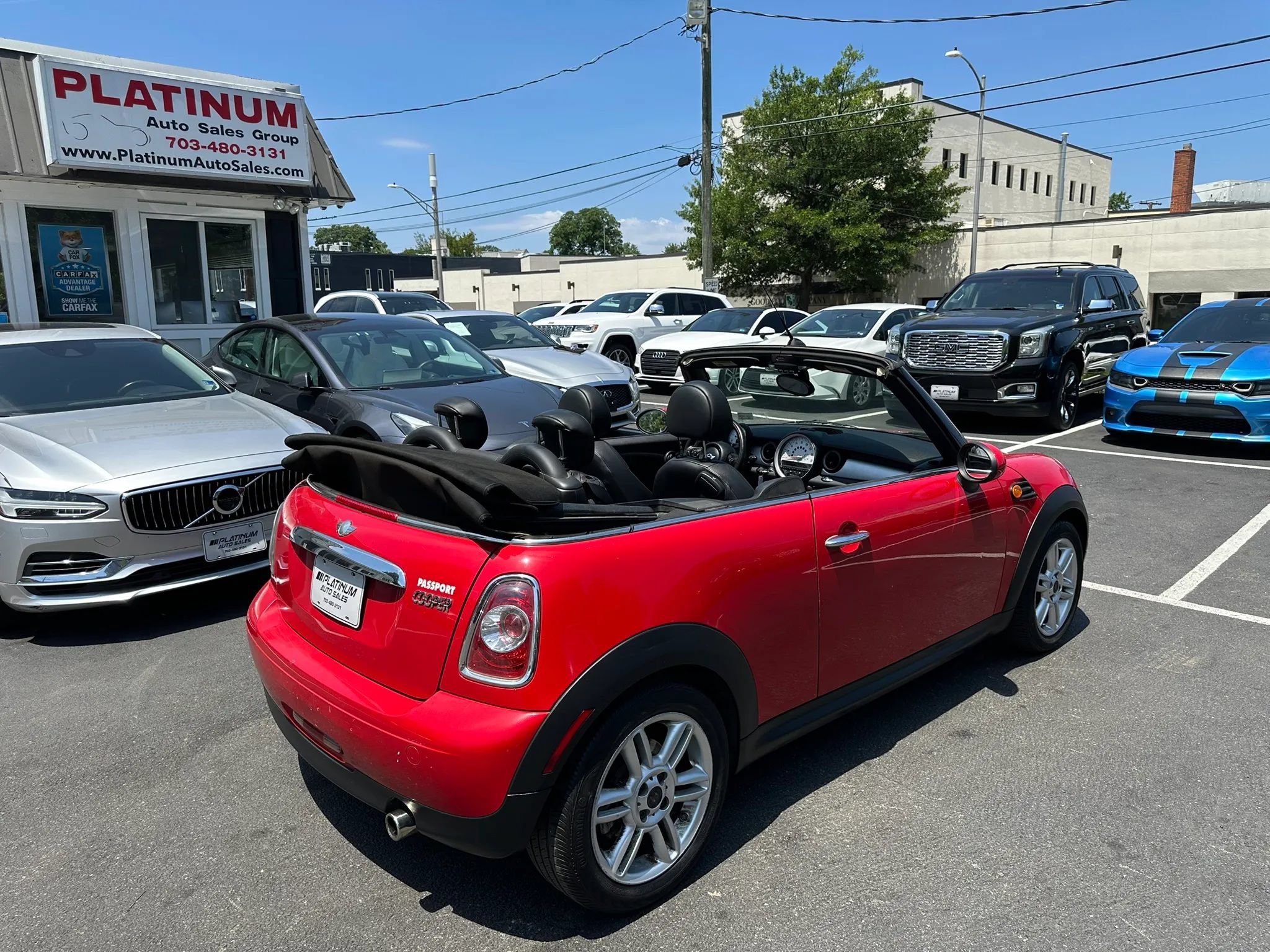 Used 2011 MINI Cooper Convertible FWD image 24