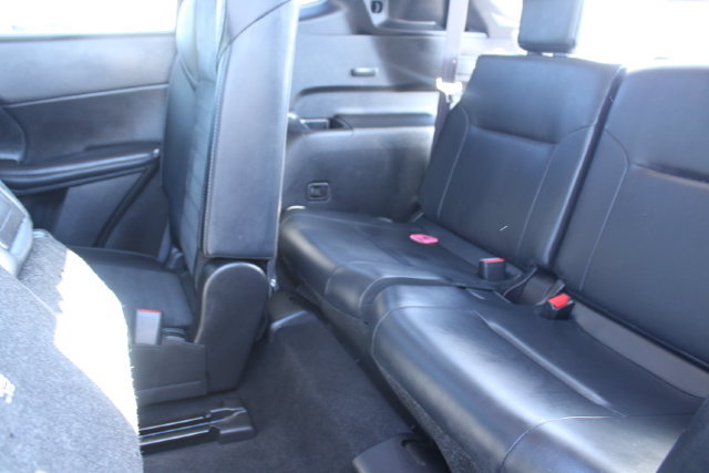 Used 2024 Mitsubishi Outlander SE AWD/4WD image 40