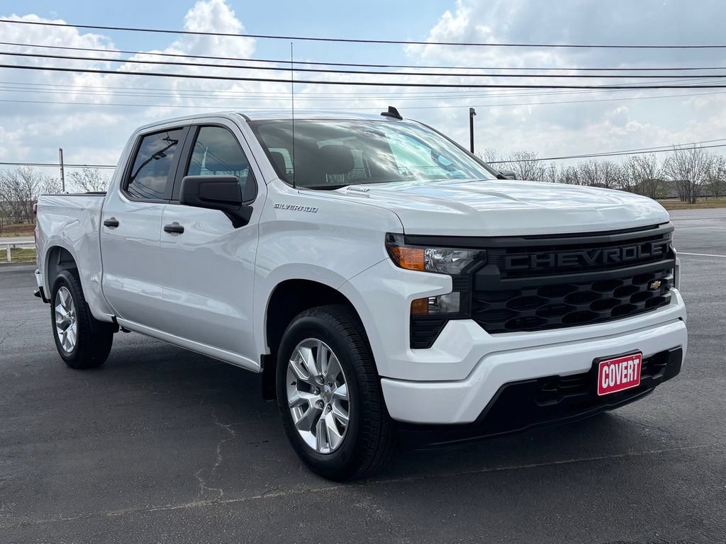 Used 2025 Chevrolet Silverado 1500 Custom RWD image 4