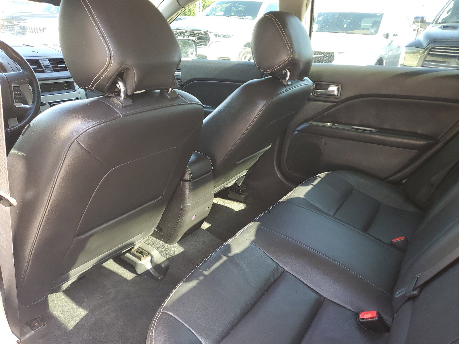 Used 2012 Ford Fusion SEL FWD image 9