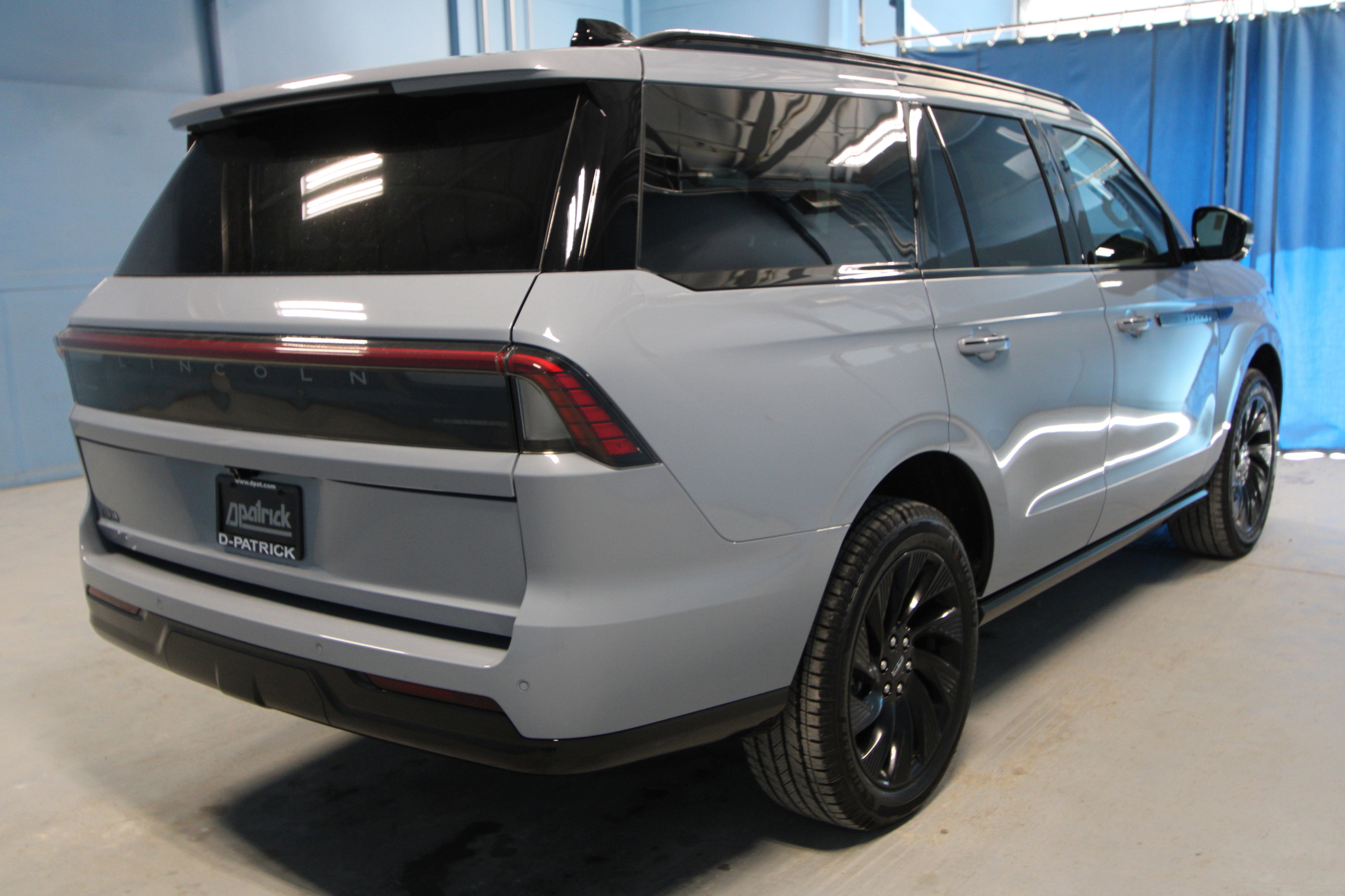 New 2026 Lincoln Navigator Reserve image 30