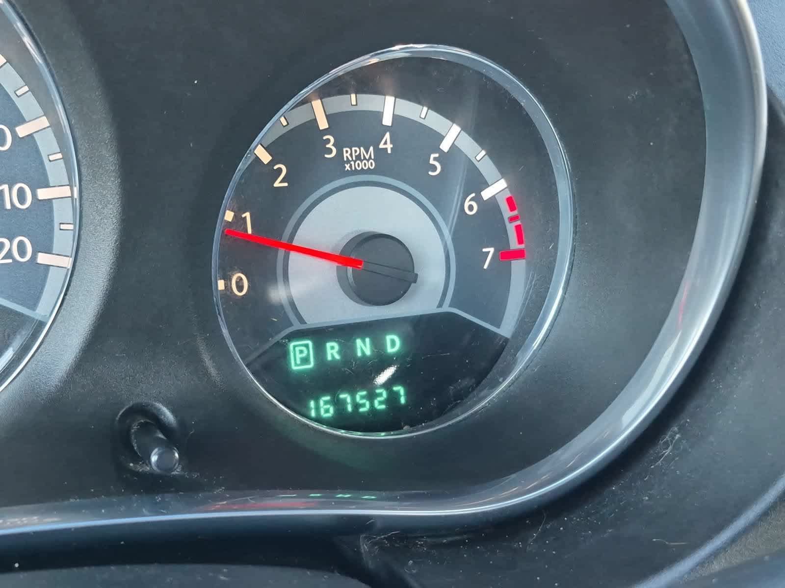 Used 2013 Chrysler 200 Limited FWD image 32