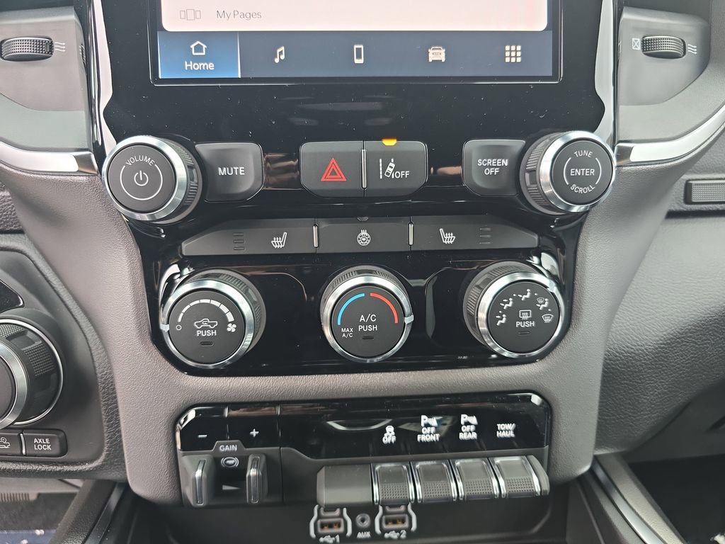 New 2026 RAM 1500 Big Horn AWD/4WD image 21