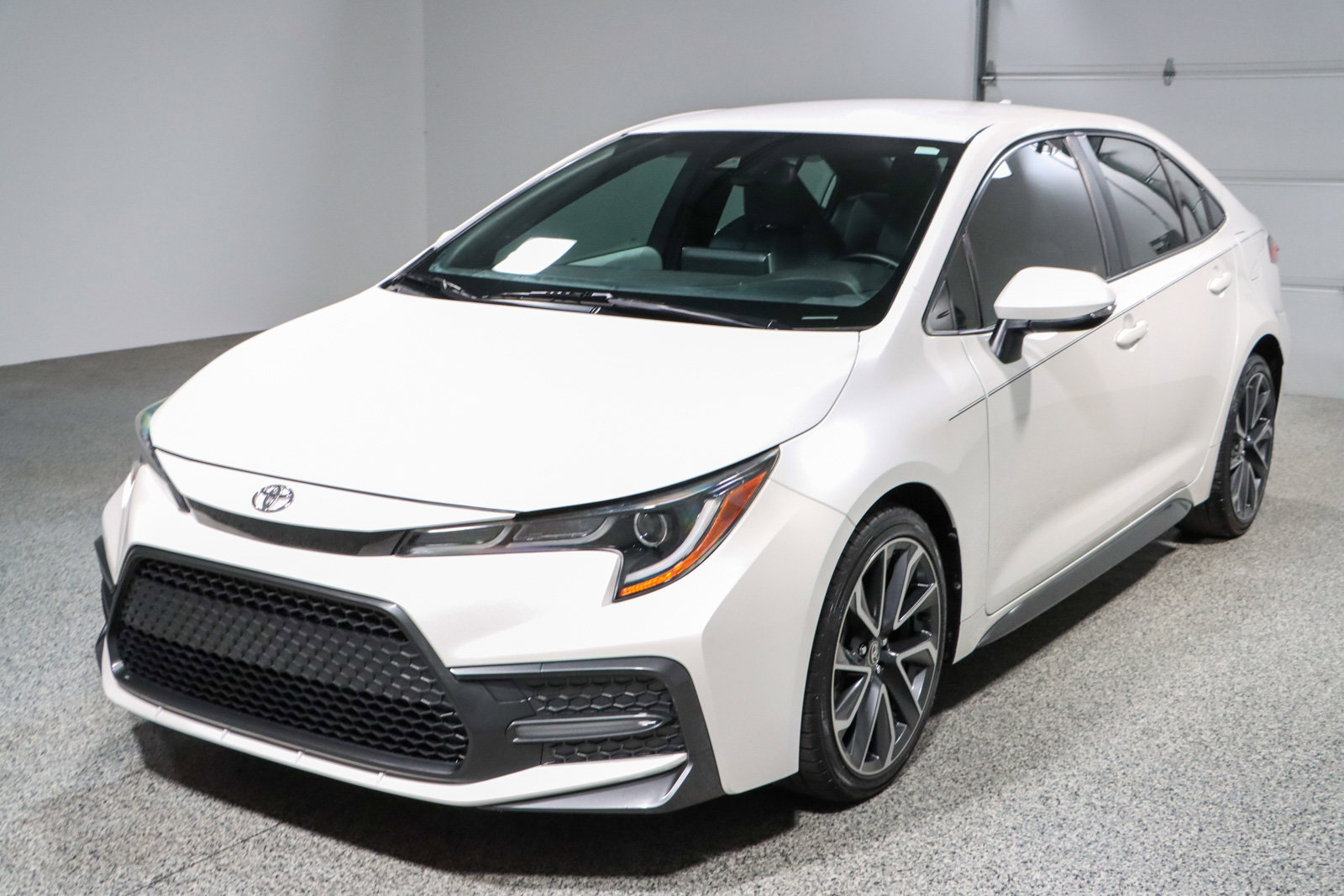 Used 2020 Toyota Corolla SE FWD image 29
