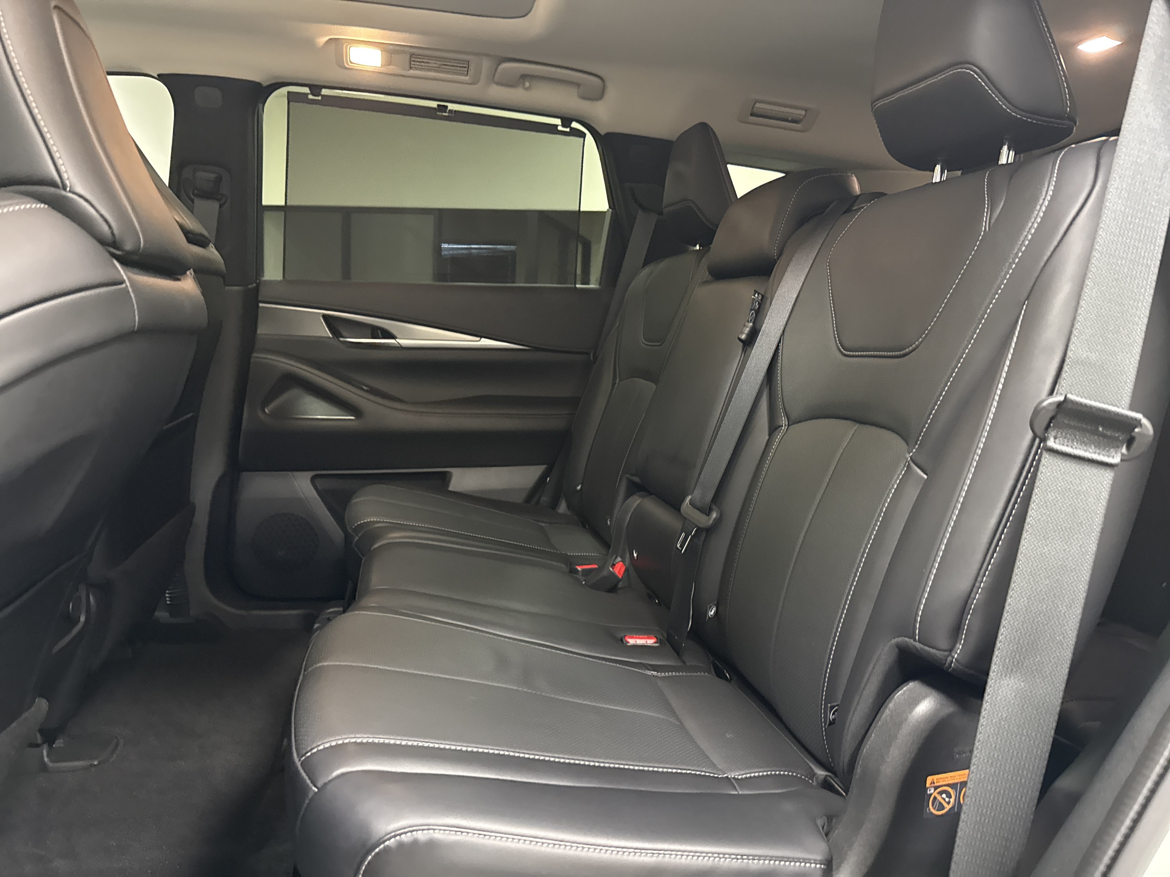 Used 2022 INFINITI QX60 Luxe w/ Cargo Package FWD image 16