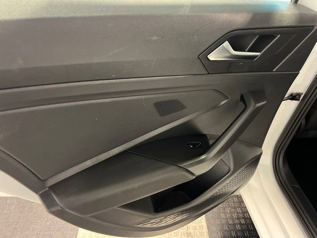 Used 2019 Volkswagen Jetta S image 17