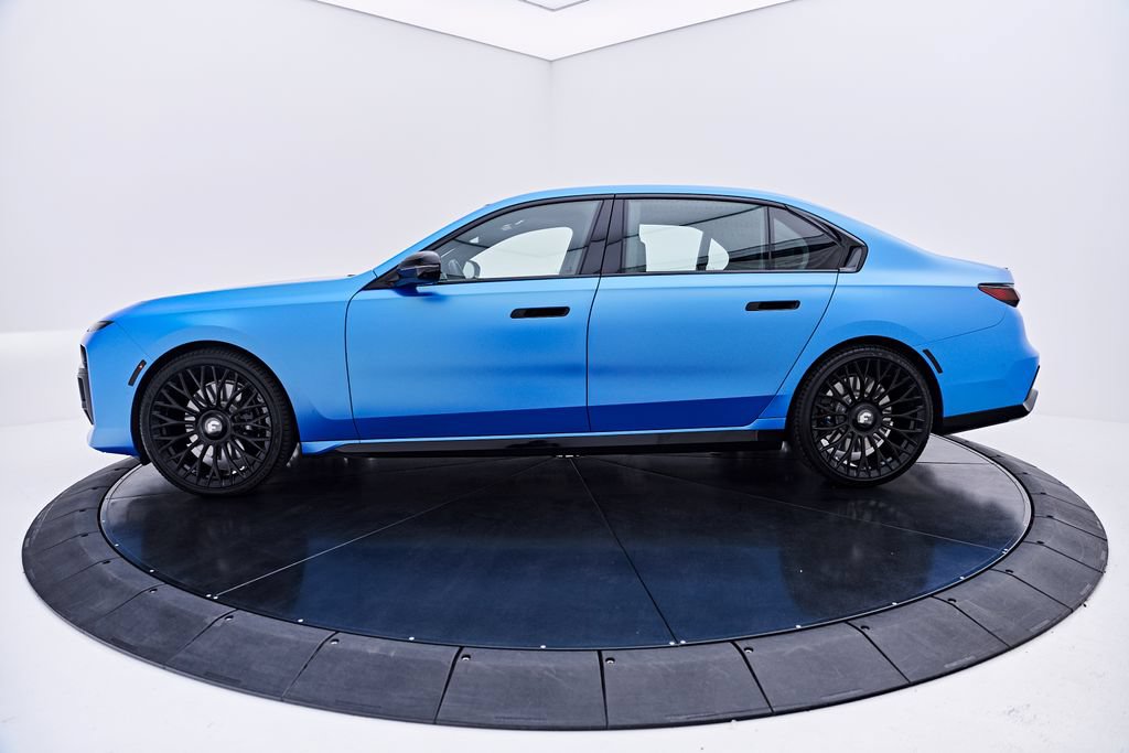 Used 2024 BMW 760i xDrive AWD/4WD image 12