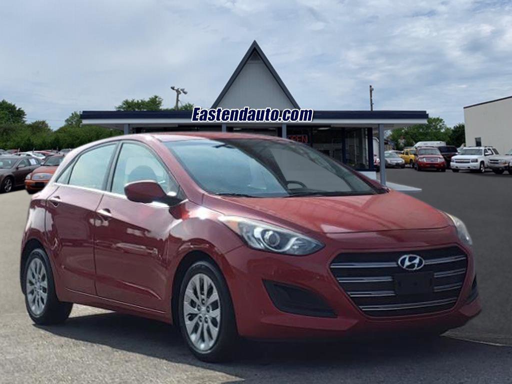 Used 2016 Hyundai Elantra GT FWD image 1