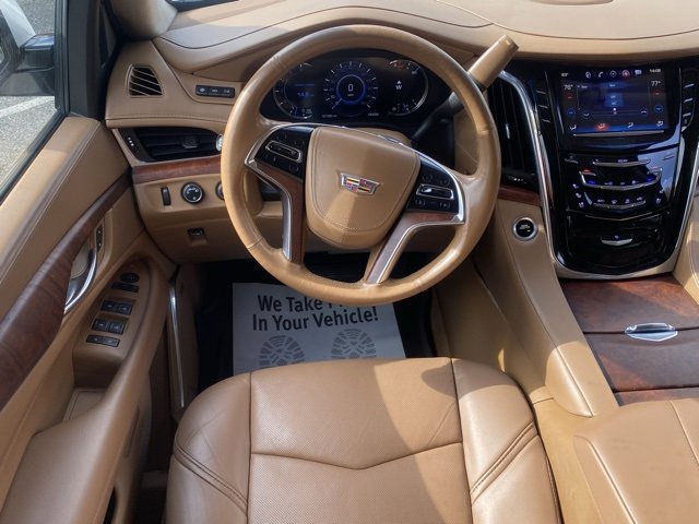 Used 2016 Cadillac Escalade ESV Platinum image 38
