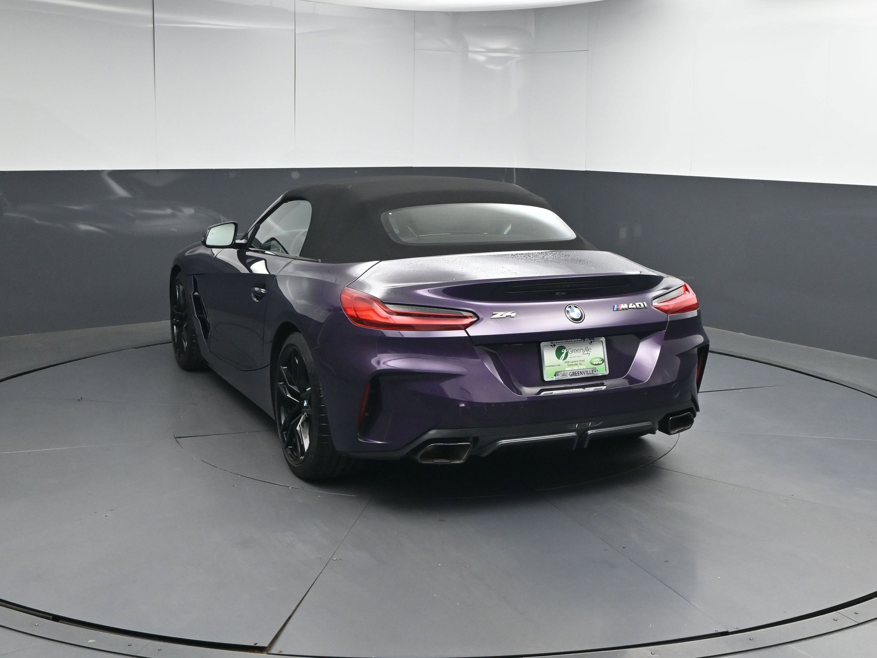 Used 2023 BMW Z4 M40i w/ Premium Package image 28