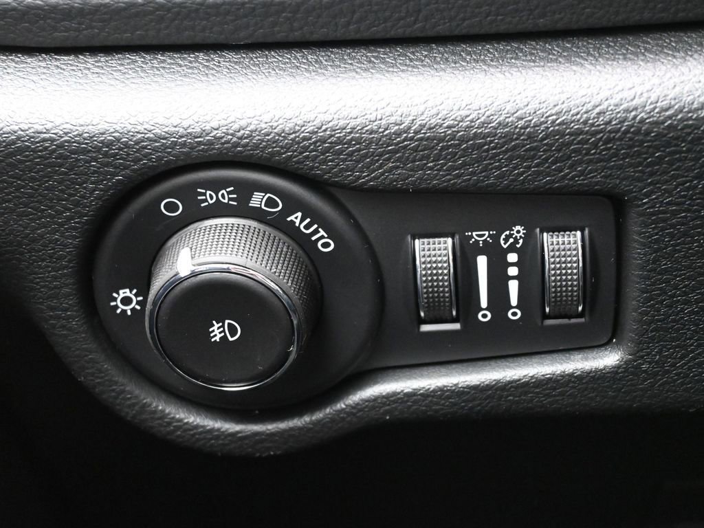 New 2026 Chrysler Pacifica Select w/ S Appearance Package image 20