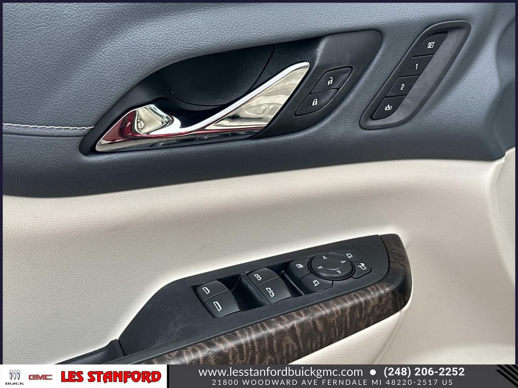 Used 2023 GMC Acadia Denali w/ Denali Ultimate Package AWD/4WD image 18