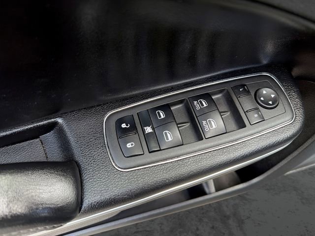 Used 2022 Dodge Charger SXT w/ Leather Interior Group RWD image 21