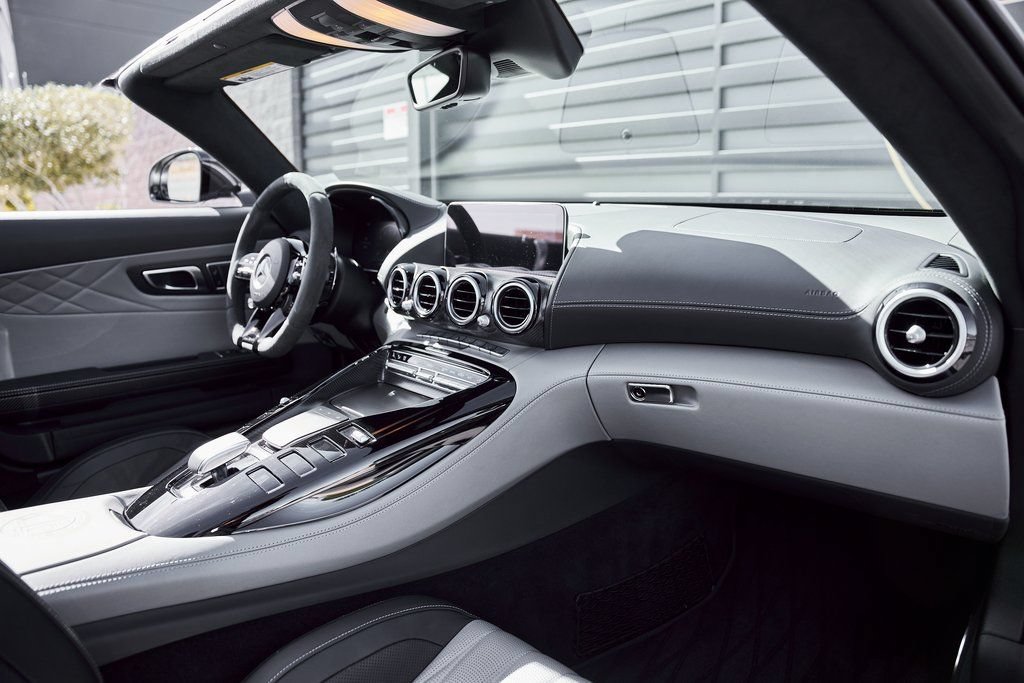 Used 2020 Mercedes-Benz AMG GT R image 52