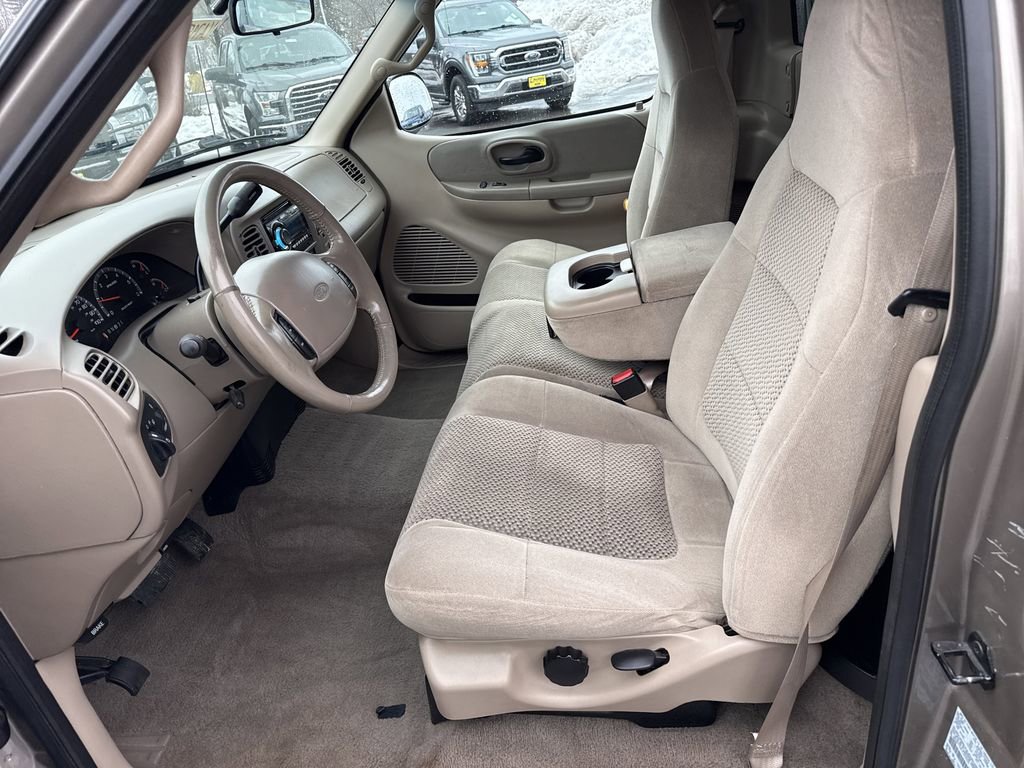 Used 2001 Ford F150 XLT RWD image 8