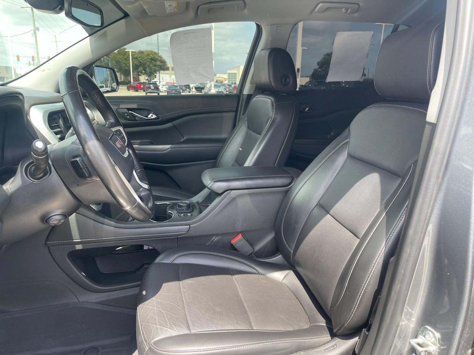 Used 2022 GMC Acadia SLT w/ Elevation Edition FWD image 30