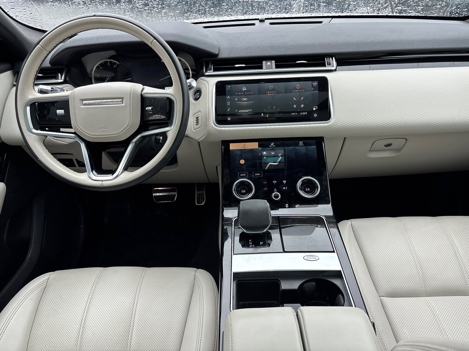 Used 2022 Land Rover Range Rover Velar R-Dynamic S AWD/4WD image 27