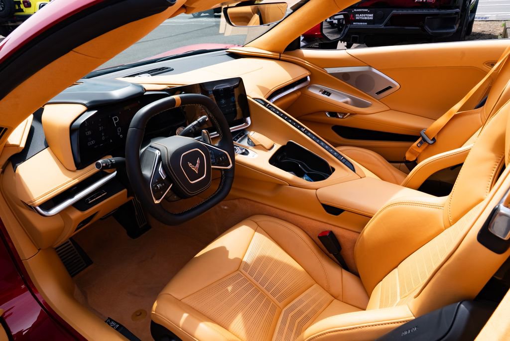 Used 2021 Chevrolet Corvette Stingray Premium Conv w/ 3LT RWD image 17