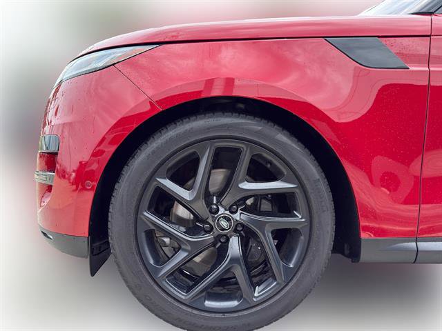 Used 2023 Land Rover Range Rover Sport SE AWD/4WD image 4