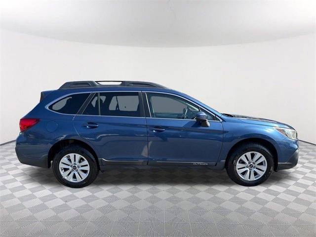 Used 2019 Subaru Outback 2.5i Premium image 4