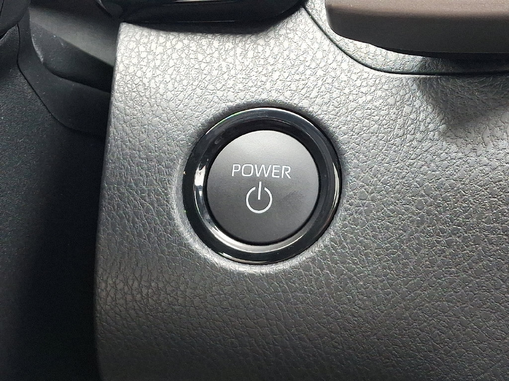 Used 2026 Toyota Camry XSE FWD image 25