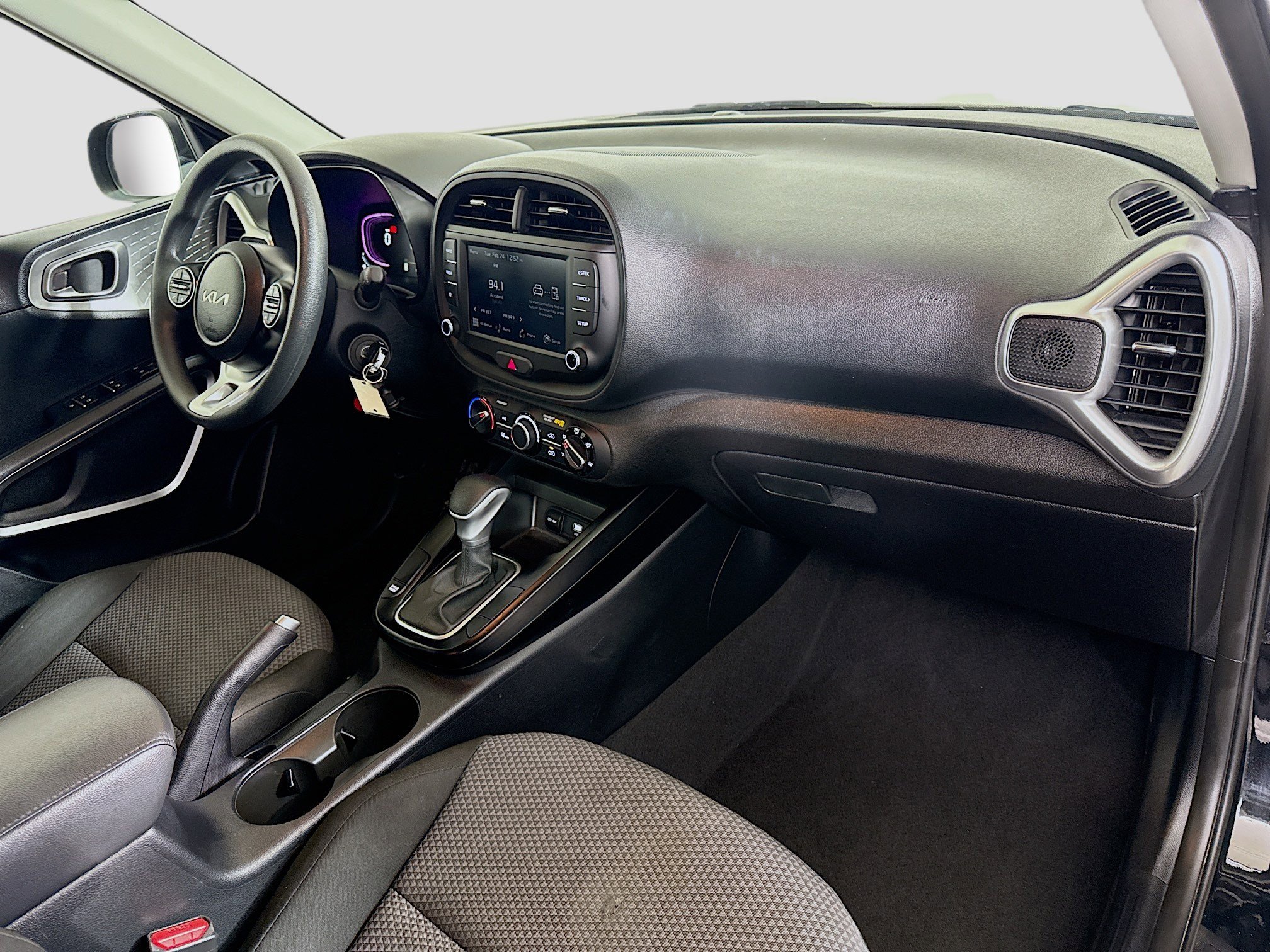 Used 2025 Kia Soul LX w/ LX Technology Package image 29