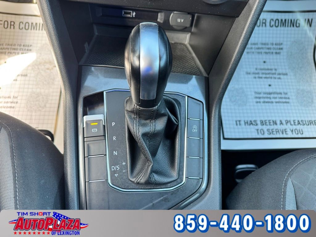 Used 2018 Volkswagen Tiguan S FWD image 25