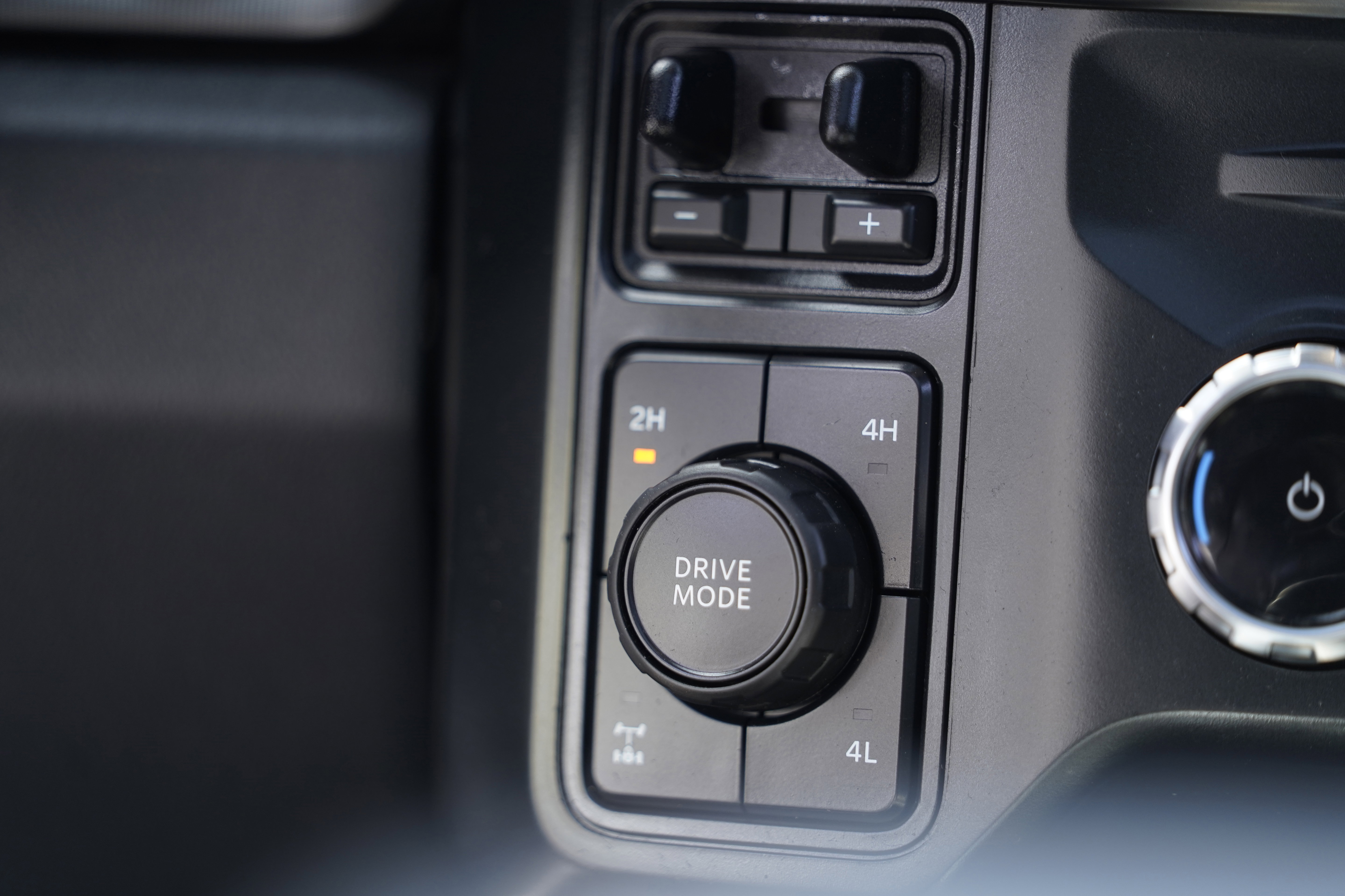 Used 2024 Ford F250 Platinum AWD/4WD image 30