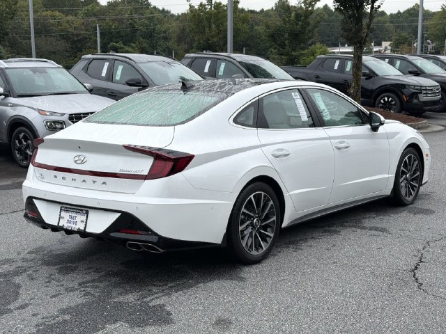 Certified 2022 Hyundai Sonata Limited w/ Preferred Accessory Package FWD image 8