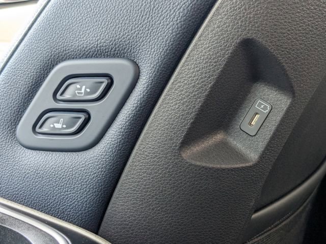 Certified 2025 Kia Carnival SX Prestige FWD image 20