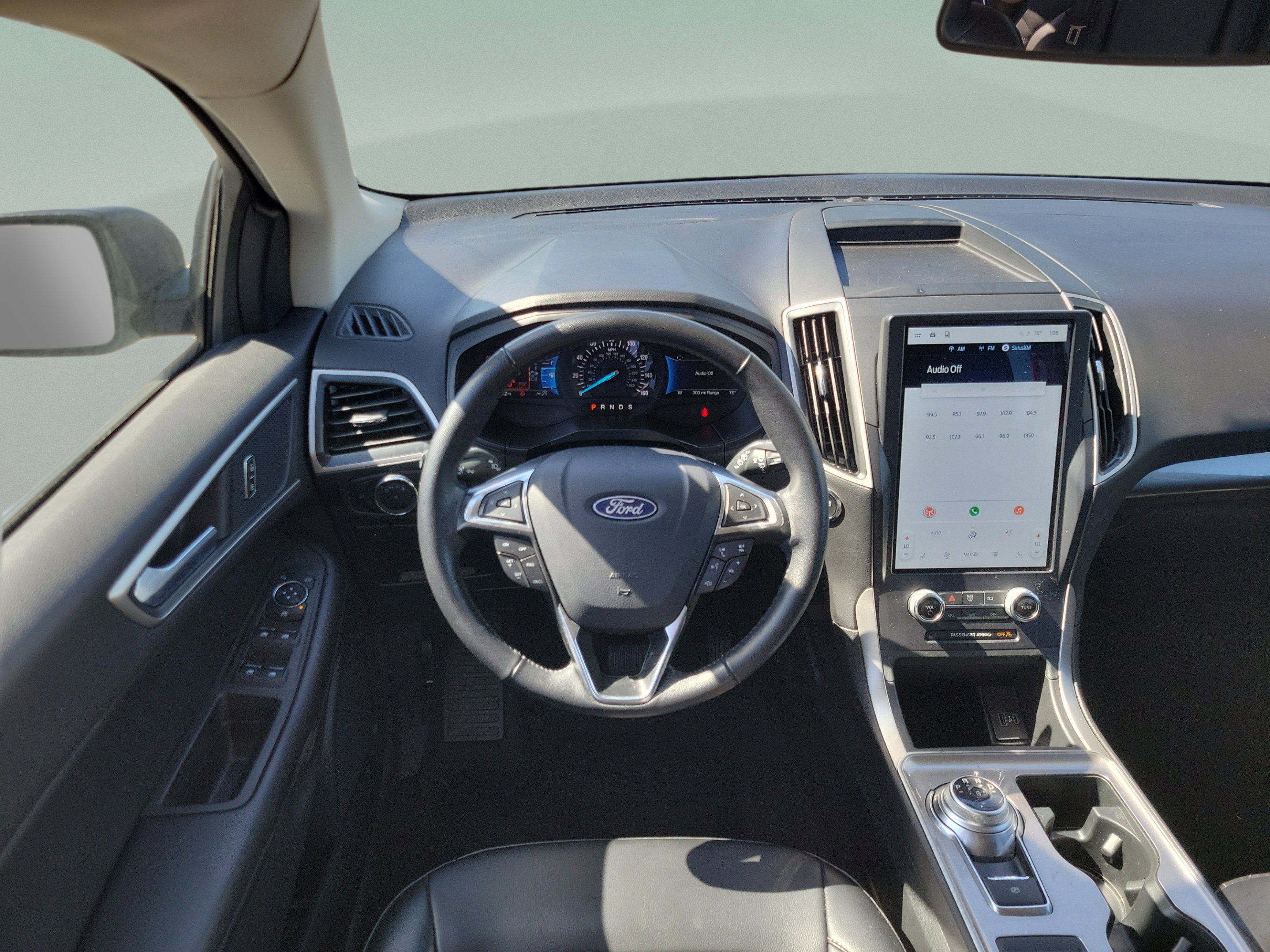Used 2024 Ford Edge SEL AWD/4WD image 5